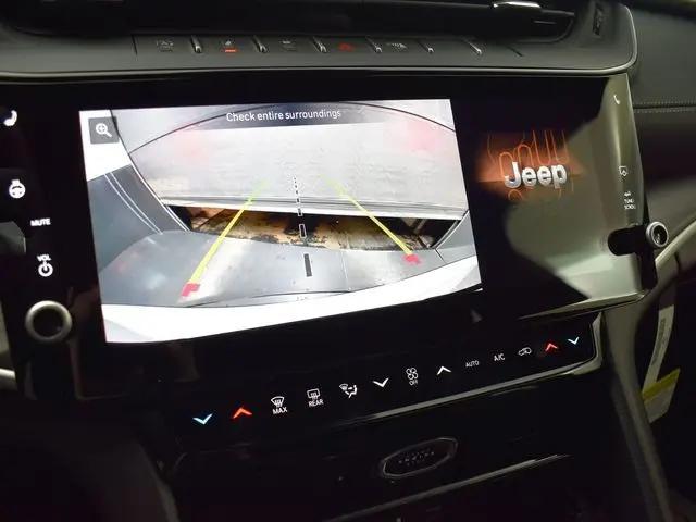 2026 Jeep Grand Cherokee Altitude 4x4