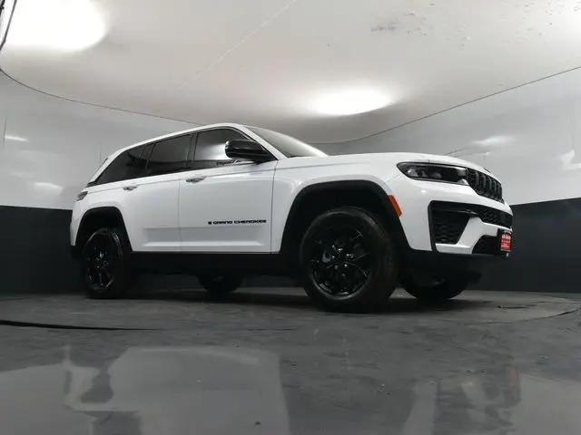 2026 Jeep Grand Cherokee Altitude 4x4