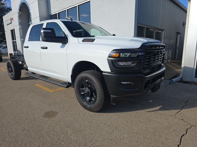 2025 RAM 3500 Tradesman Crew Cab 4x4 8 Box 2025 RAM 3500 Tradesman Crew Cab 4x4 8 Box