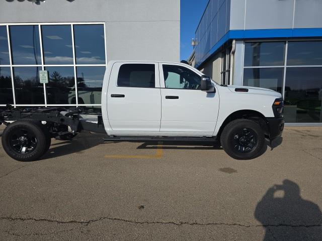 2025 RAM 3500 Tradesman Crew Cab 4x4 8 Box 2025 RAM 3500 Tradesman Crew Cab 4x4 8 Box