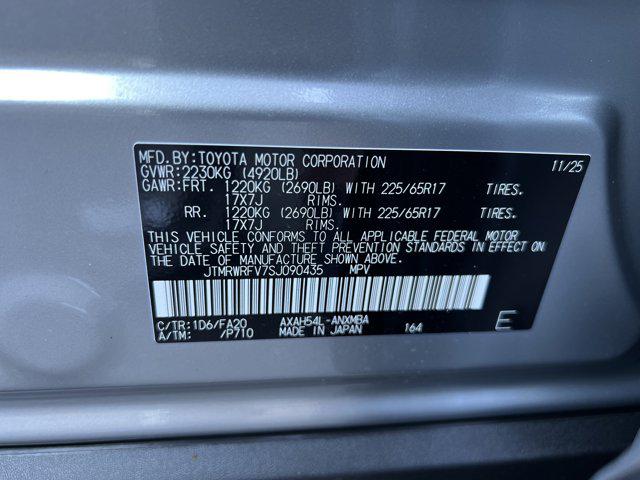 2025 Toyota RAV4 Hybrid XLE