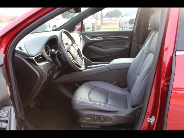 2023 Buick Enclave Essence AWD