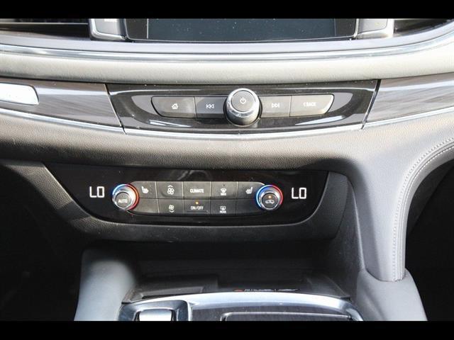 2023 Buick Enclave Essence AWD