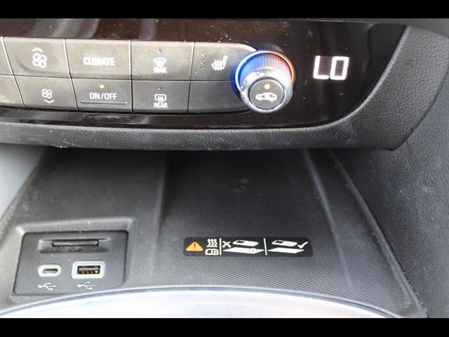 2023 Buick Enclave Essence AWD
