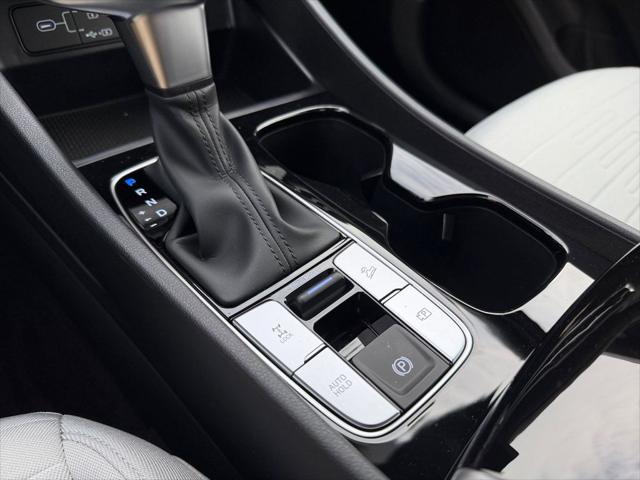 2026 Hyundai Santa Cruz SE