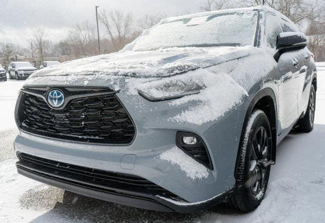 2024 Toyota Highlander Hybrid XLE
