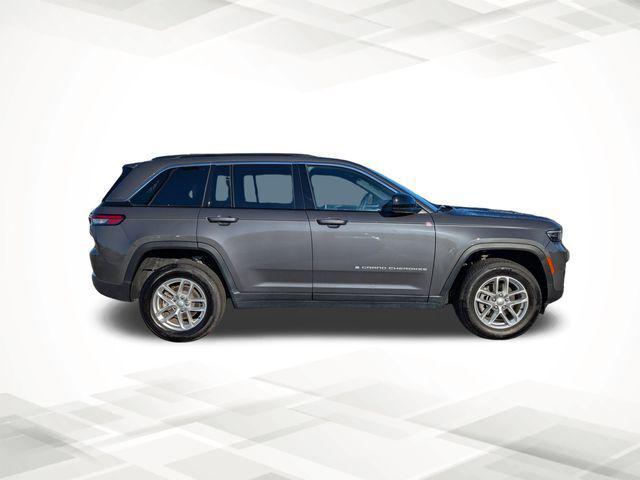 2025 Jeep Grand Cherokee Laredo X 4x4