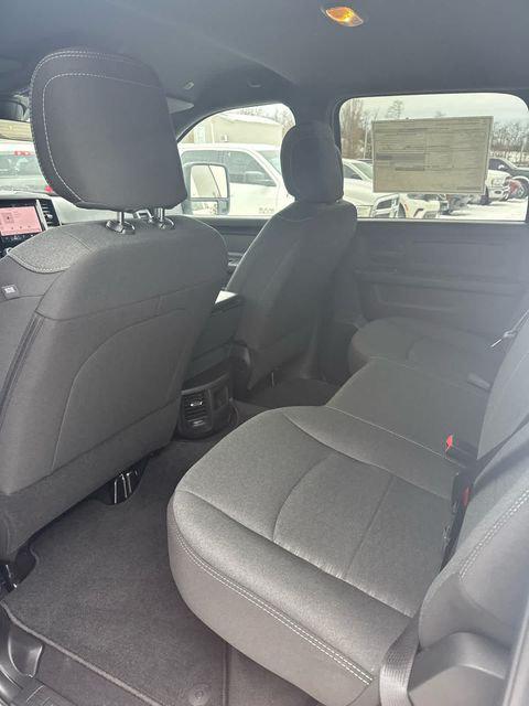 2026 Ram 2500 Black Express Crew Cab 4x4 6'4" Box