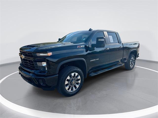 2025 Chevrolet Silverado 2500HD 4WD Crew Cab Standard Bed Custom