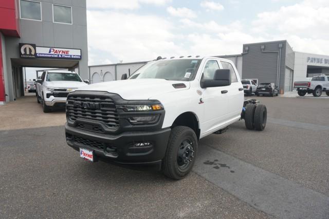 2026 RAM Ram 3500 Chassis Cab RAM 3500 TRADESMAN CREW CAB CHASSIS 4X4 60 CA 2026 RAM Ram 3500 Chassis Cab RAM 3500 TRADESMAN CREW CAB CHASSIS 4X4 60 CA