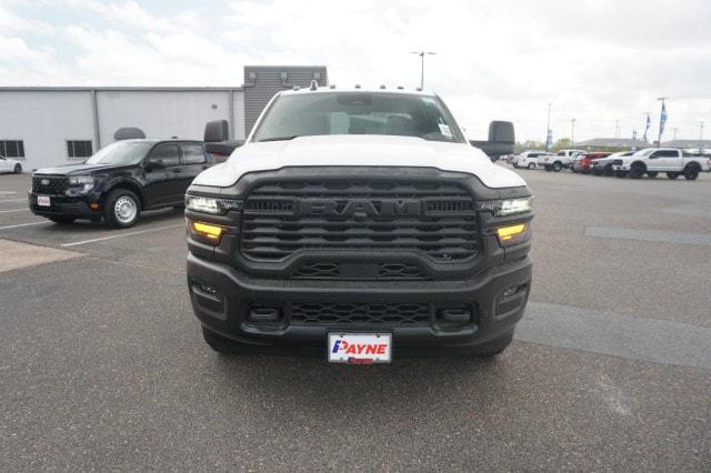 2026 RAM Ram 3500 Chassis Cab RAM 3500 TRADESMAN CREW CAB CHASSIS 4X4 60 CA 2026 RAM Ram 3500 Chassis Cab RAM 3500 TRADESMAN CREW CAB CHASSIS 4X4 60 CA