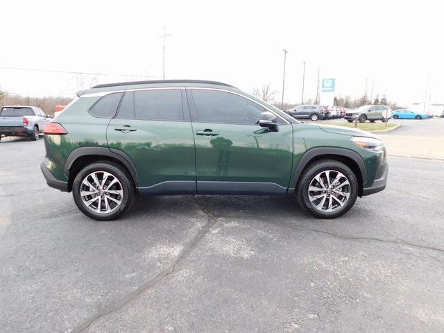 2025 Toyota Corolla Cross XLE