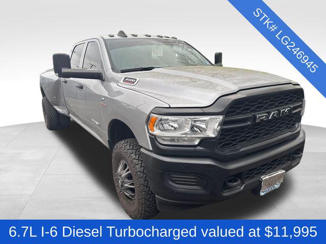 2020 RAM 3500 Tradesman Crew Cab 4x4 8 Box