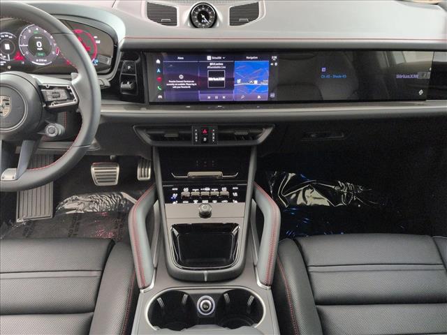 2026 Porsche Cayenne E-Hybrid Turbo
