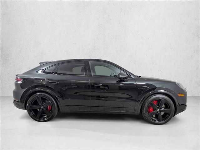2026 Porsche Cayenne E-Hybrid Turbo