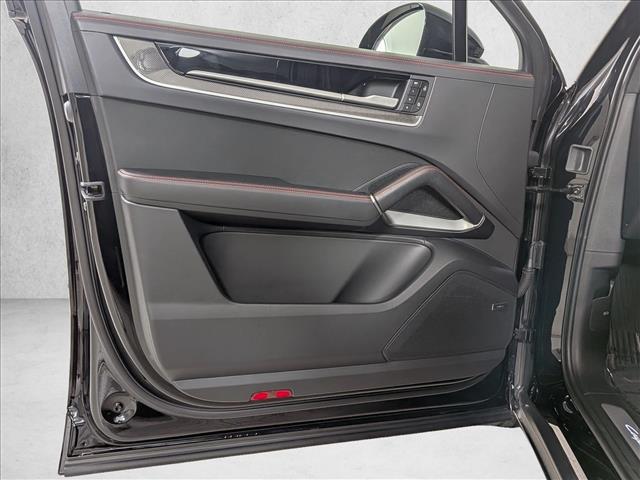 2026 Porsche Cayenne E-Hybrid Turbo