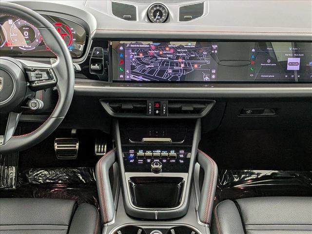2026 Porsche Cayenne E-Hybrid Turbo
