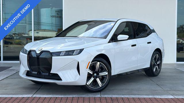 2026 BMW iX Base's photo