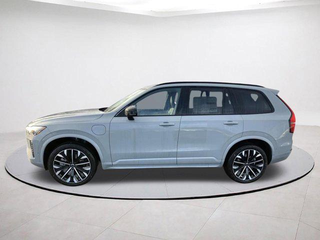 2026 Volvo XC90 Plug-In Hybrid Ultra Dark Theme, T8 AWD, Electric/Gasoline, 6 Seats