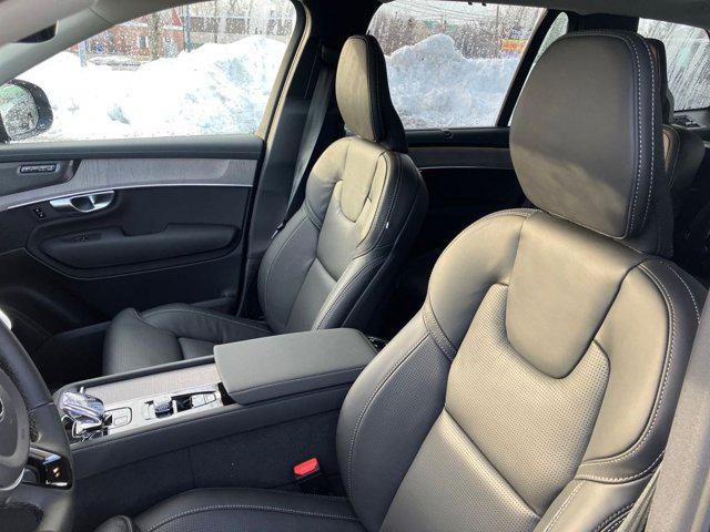 2026 Volvo XC90 Plug-In Hybrid Ultra Dark Theme, T8 AWD, Electric/Gasoline, 6 Seats