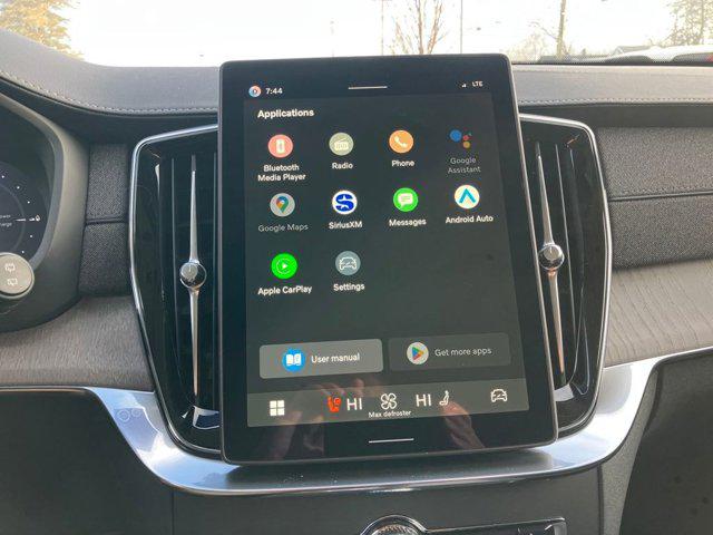 2026 Volvo XC90 Plug-In Hybrid Ultra Dark Theme, T8 AWD, Electric/Gasoline, 6 Seats