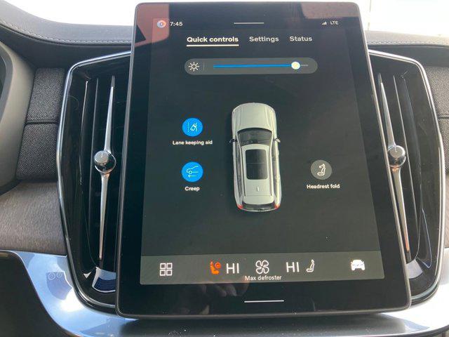 2026 Volvo XC90 Plug-In Hybrid Ultra Dark Theme, T8 AWD, Electric/Gasoline, 6 Seats