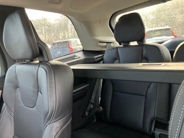 2026 Volvo XC90 Plug-In Hybrid Ultra Dark Theme, T8 AWD, Electric/Gasoline, 6 Seats