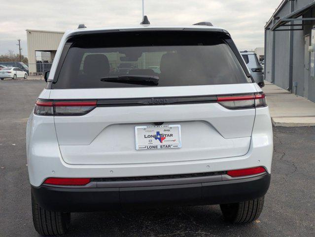 2026 Jeep Grand Cherokee Altitude 4x2