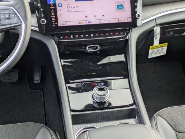 2026 Jeep Grand Cherokee Altitude 4x2