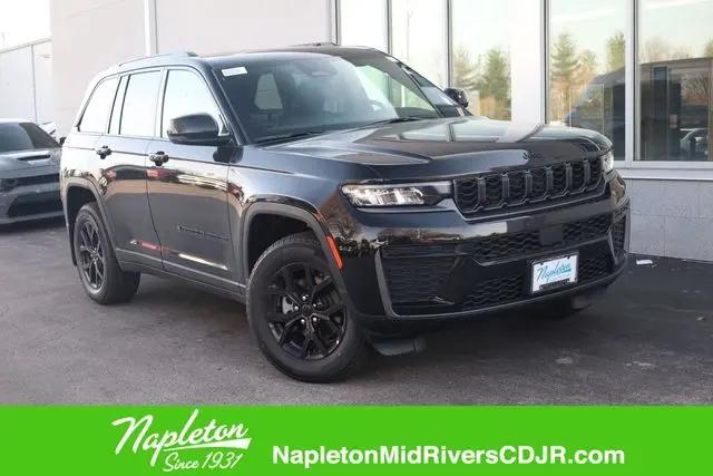 2026 Jeep Grand Cherokee Altitude 4x4 for sale in St. Peters, MO