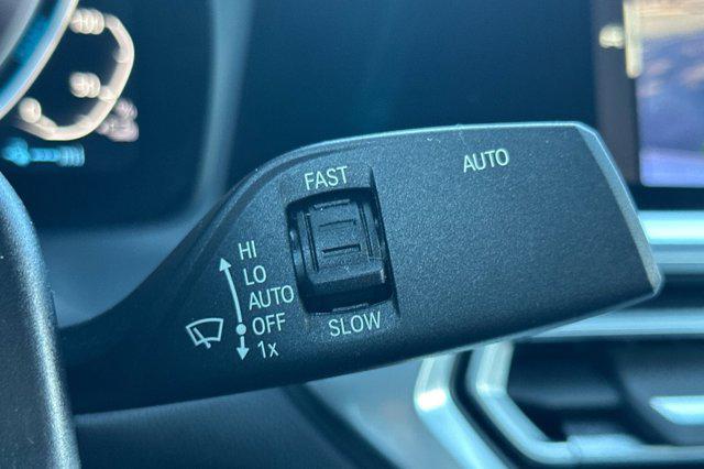 2022 BMW 3 Series 330e Sedan