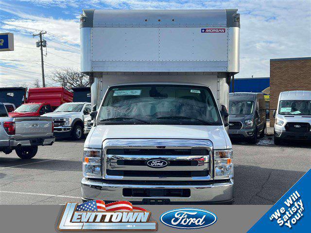 2026 Ford E-450 Cutaway 2026 FORD E-450 CUTAWAY CHASSIS DRW 2DR 158 WB HD