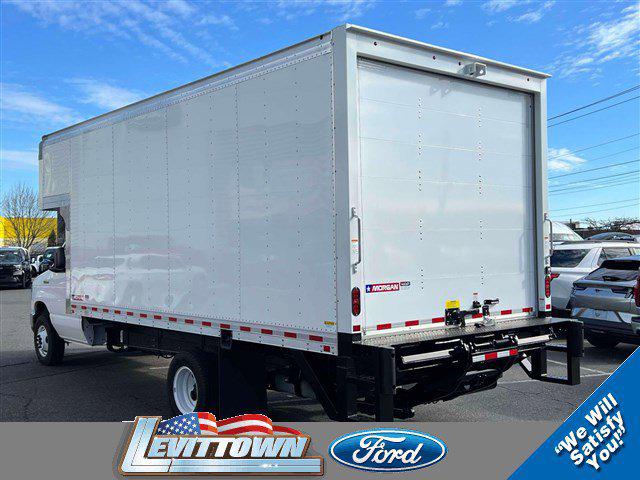 2026 Ford E-450 Cutaway 2026 FORD E-450 CUTAWAY CHASSIS DRW 2DR 158 WB HD