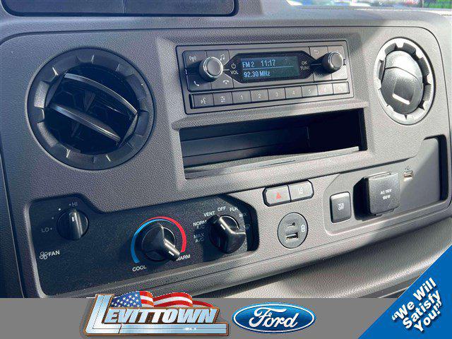 2026 Ford E-450 Cutaway 2026 FORD E-450 CUTAWAY CHASSIS DRW 2DR 158 WB HD