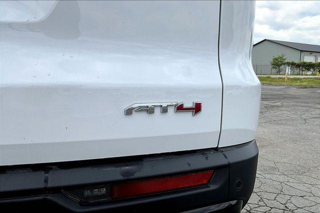 2026 GMC Acadia AT4 AWD