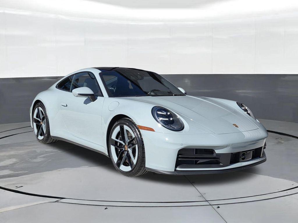 2026 Porsche 911 S - Photo 6