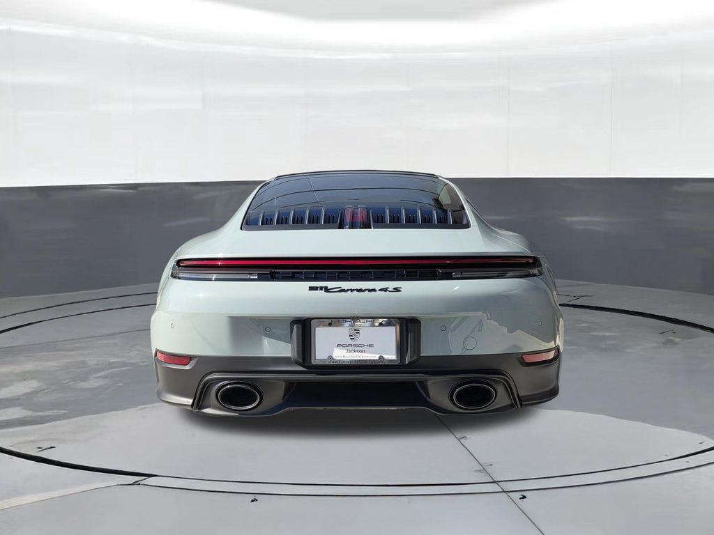 2026 Porsche 911 S - Photo 10