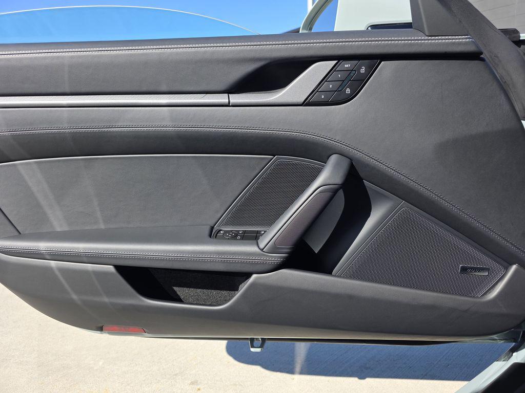 2026 Porsche 911 S - Photo 12