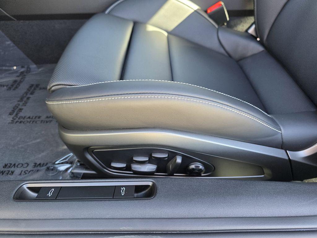 2026 Porsche 911 S - Photo 16