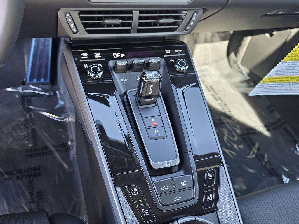 2026 Porsche 911 S - Photo 24
