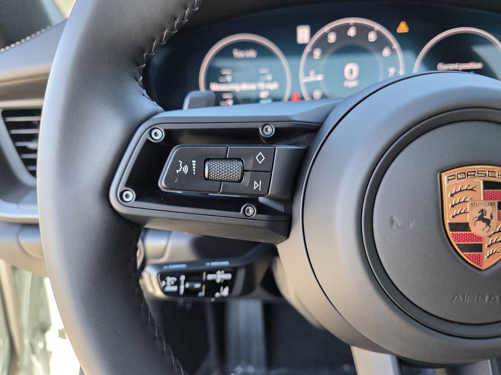 2026 Porsche 911 S - Photo 27