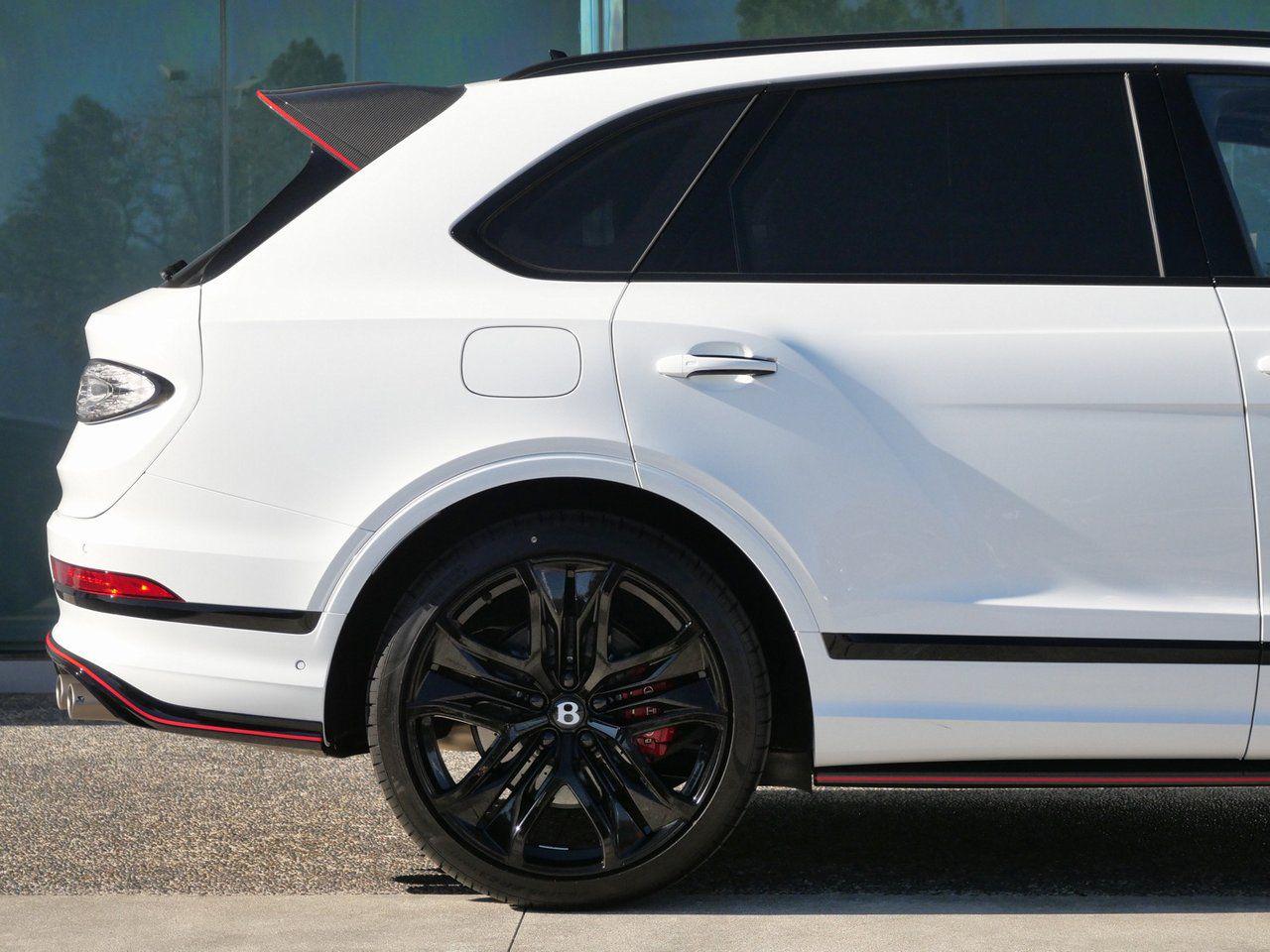 2026 Bentley Bentayga Speed - Photo 11