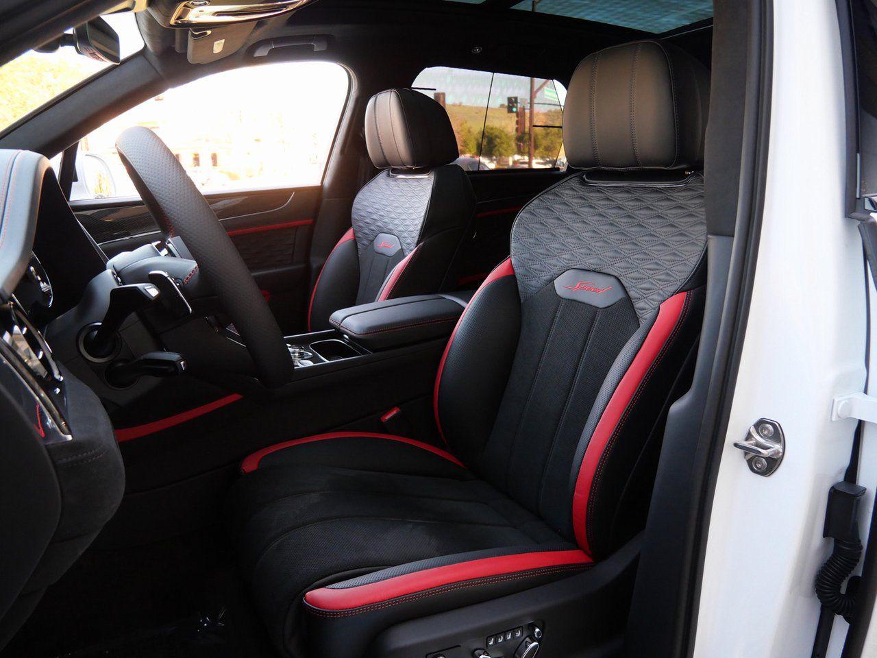 2026 Bentley Bentayga Speed - Photo 18