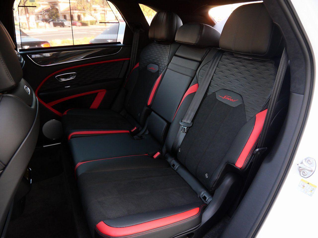 2026 Bentley Bentayga Speed - Photo 23