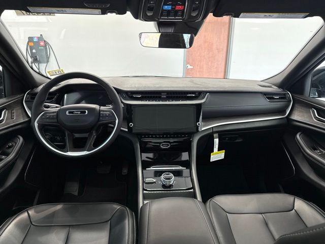 2026 Jeep Grand Cherokee Limited 4x4