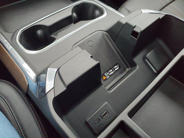 2026 Chevrolet Silverado 2500HD Crew Cab, Standard Bed, High Country, 4WD