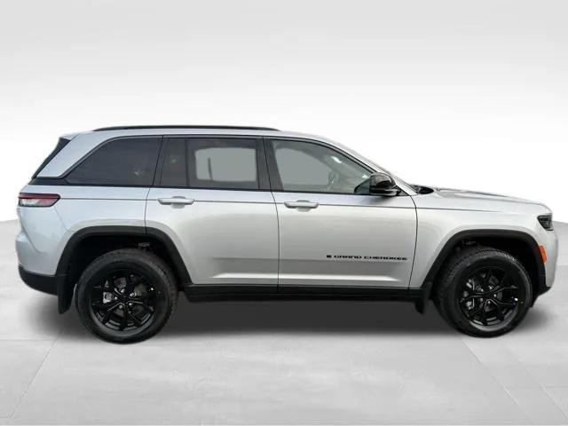 2026 Jeep Grand Cherokee Altitude 4x4