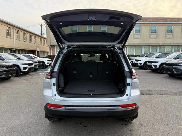 2026 Jeep Grand Cherokee Altitude 4x4