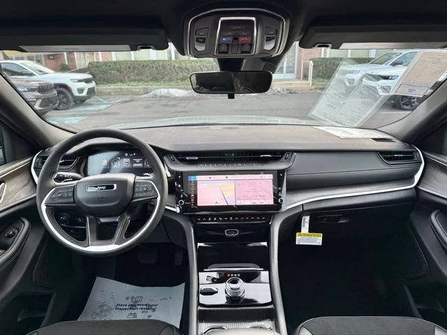 2026 Jeep Grand Cherokee Altitude 4x4