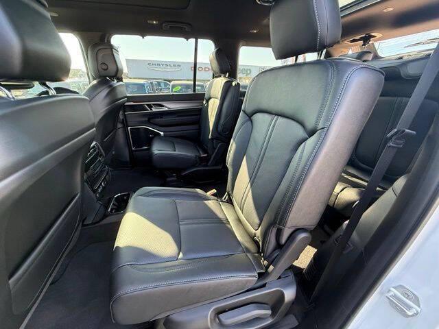 2026 Jeep Grand Wagoneer Limited Reserve 4x4